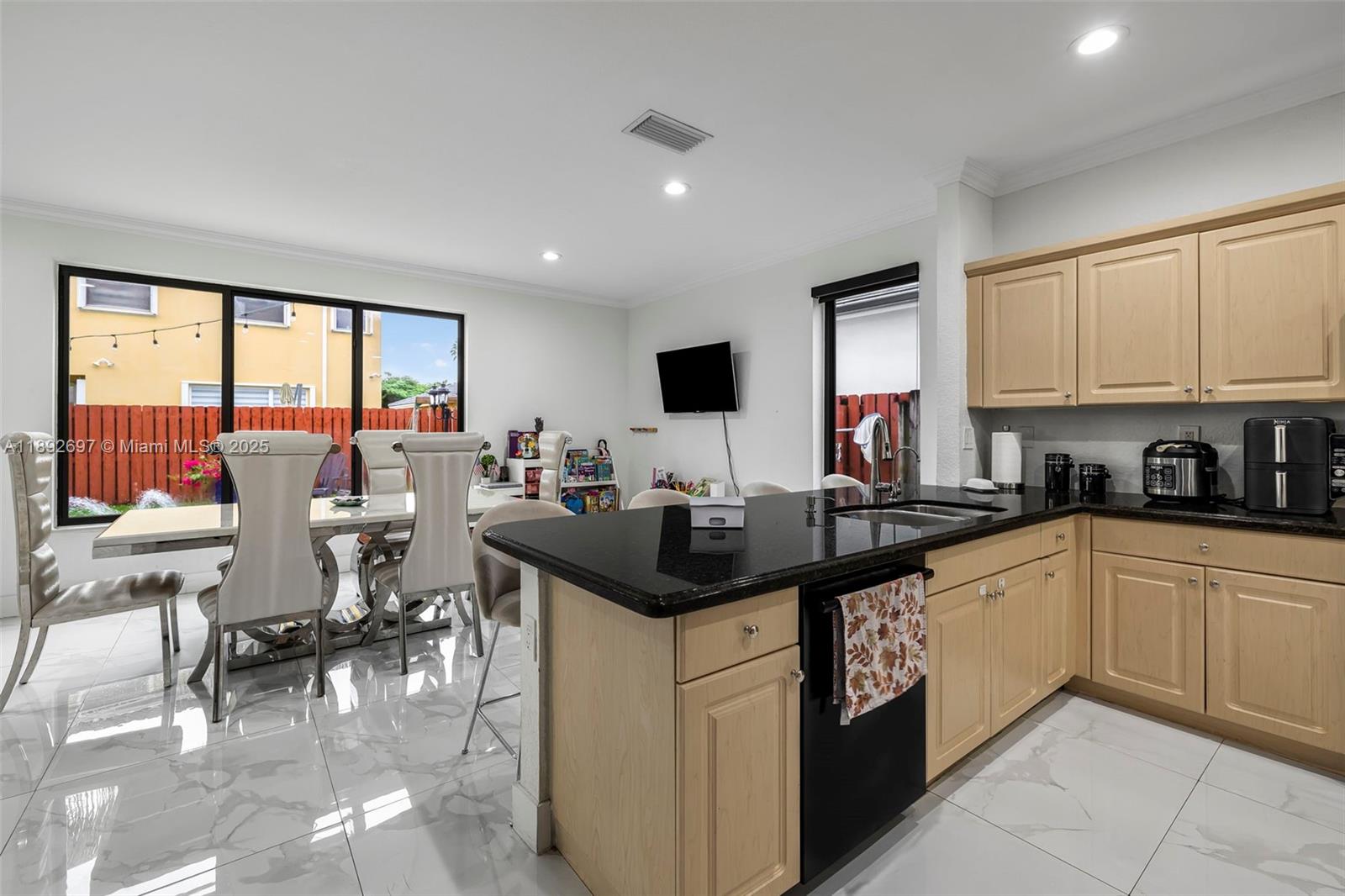 PARADISE REEF REPLAT - Residential