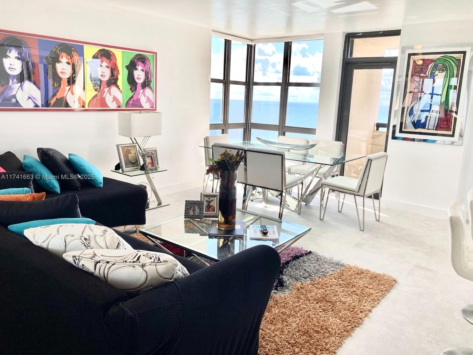 2555 Collins Ave PH214
