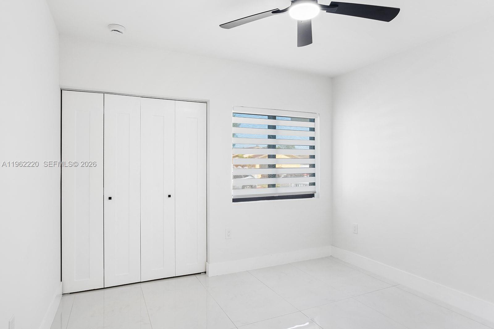 SOUTH MIAMI LAKES - Residential