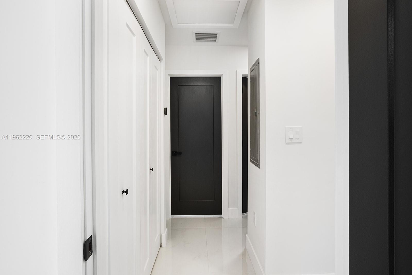 SOUTH MIAMI LAKES - Residential