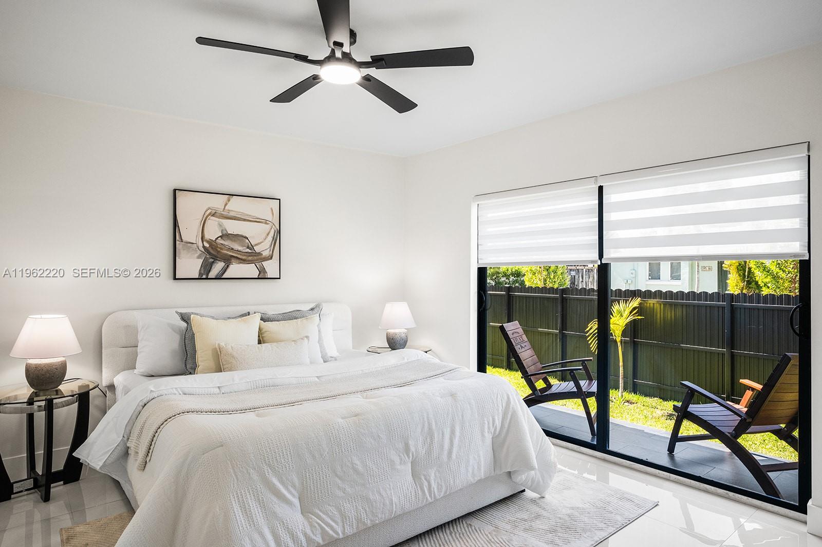 SOUTH MIAMI LAKES - Residential