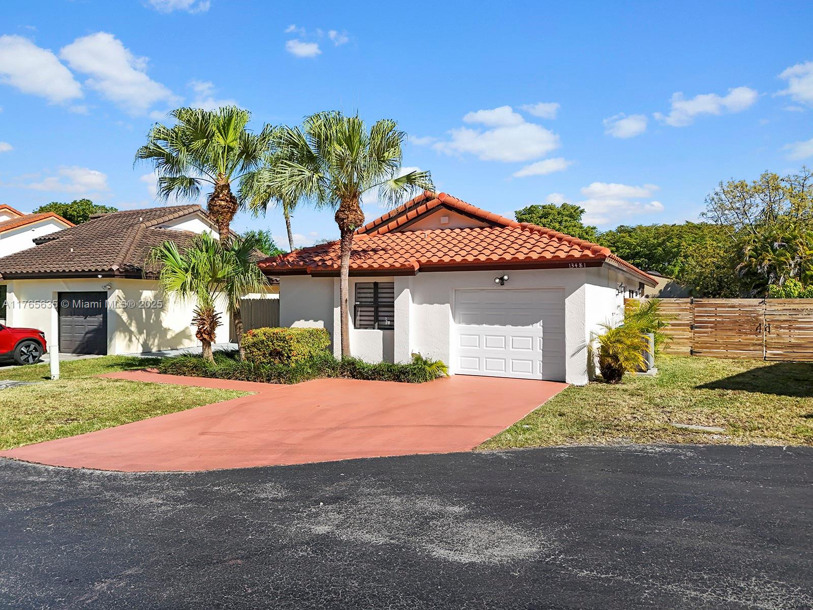 FAIRVIEW HOMES - Residential