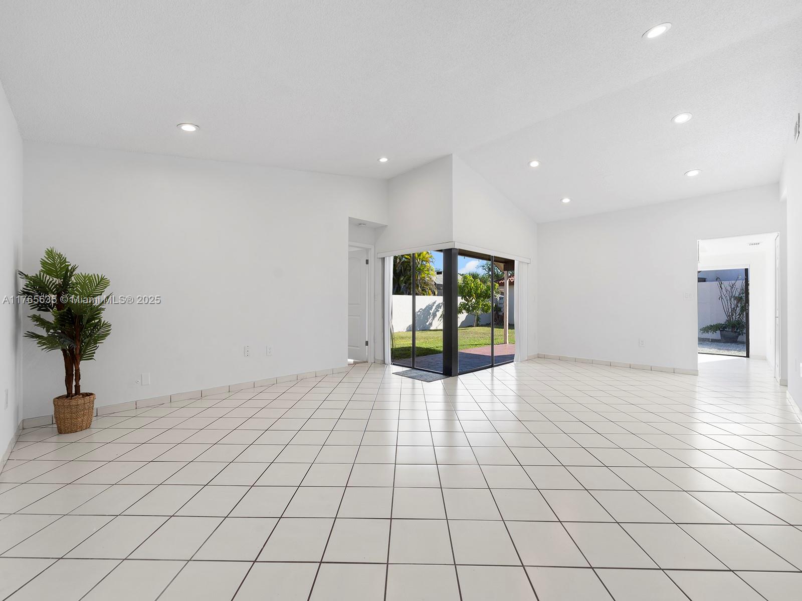 FAIRVIEW HOMES - Residential