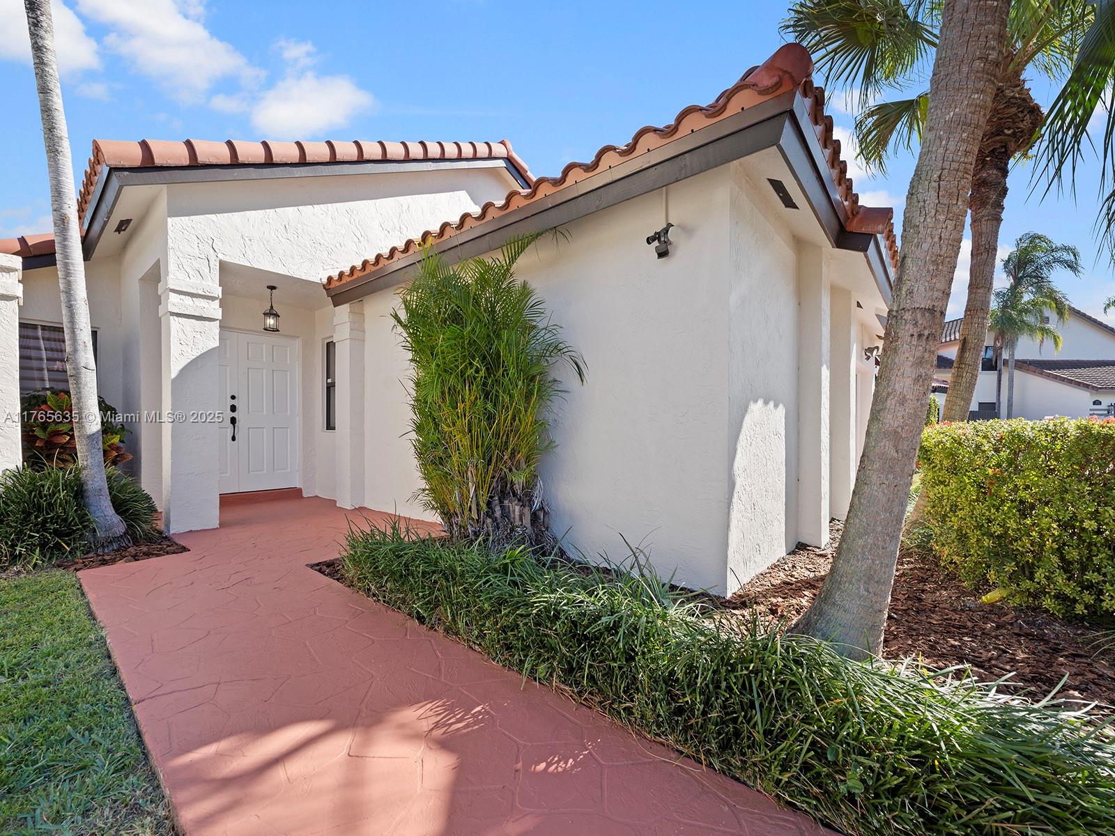FAIRVIEW HOMES - Residential