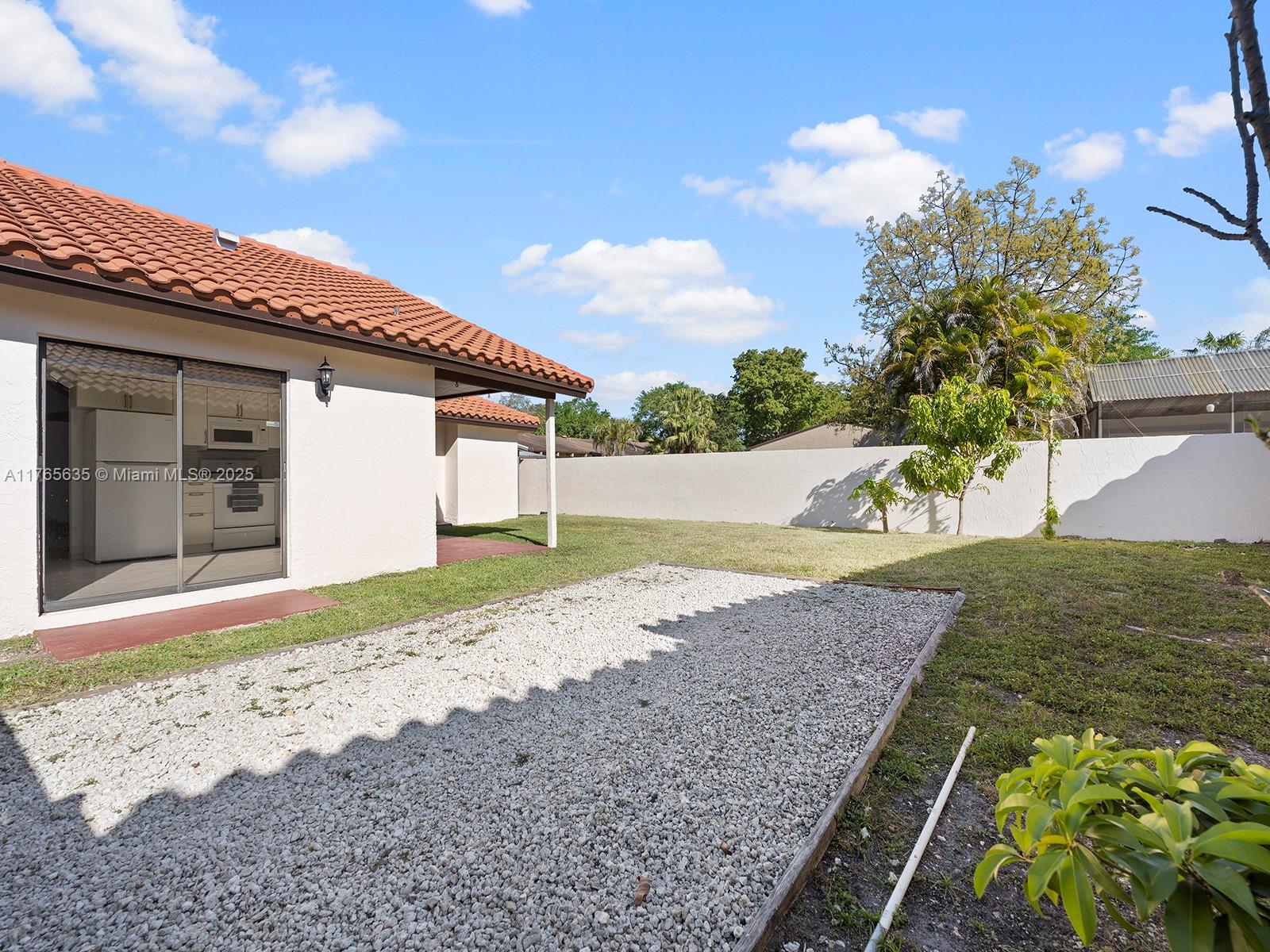 FAIRVIEW HOMES - Residential