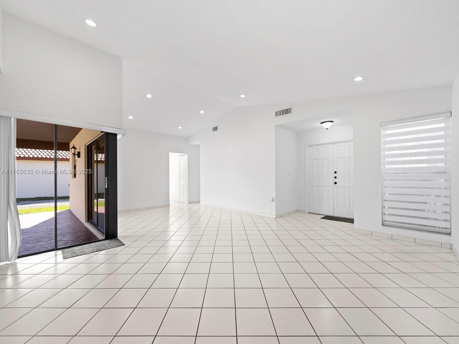 FAIRVIEW HOMES - Residential