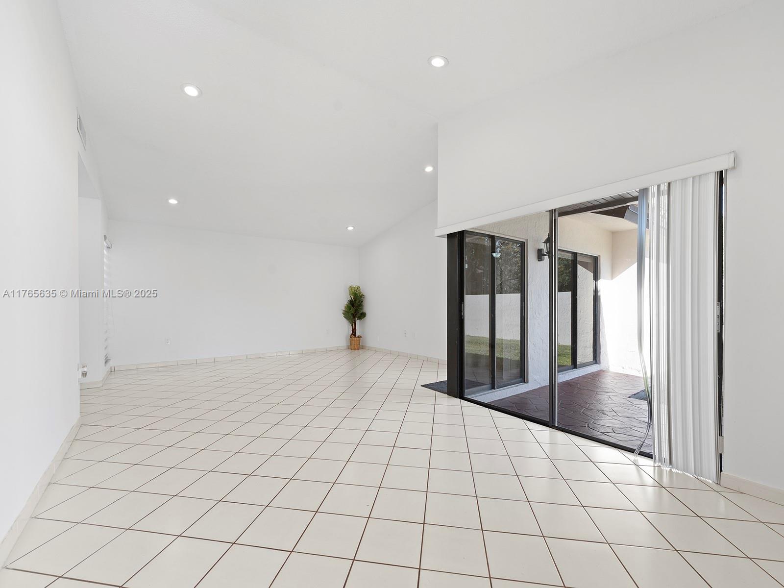 FAIRVIEW HOMES - Residential