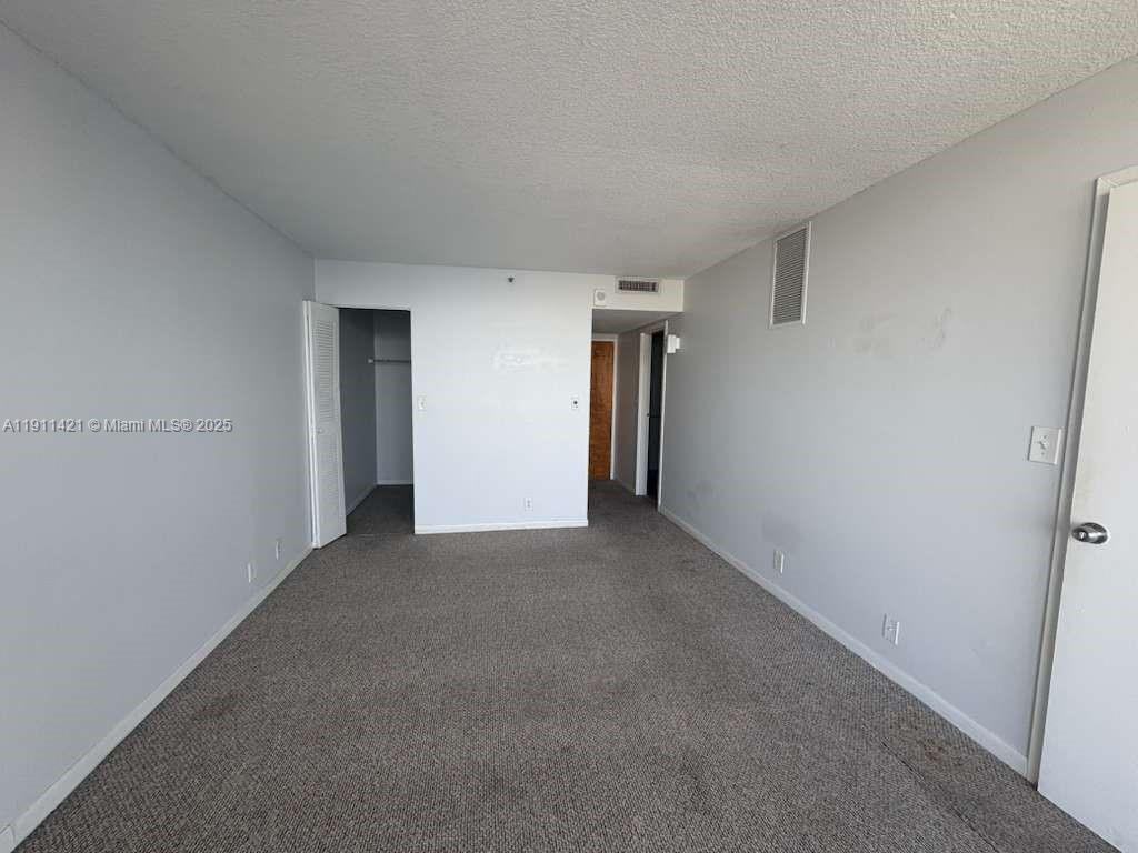 THE GRANDVIEW PALACE COND - Residential Lease