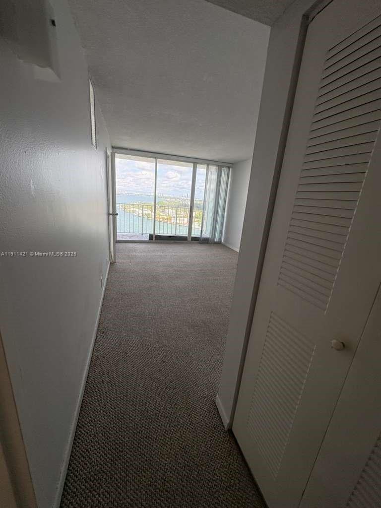 THE GRANDVIEW PALACE COND - Residential Lease