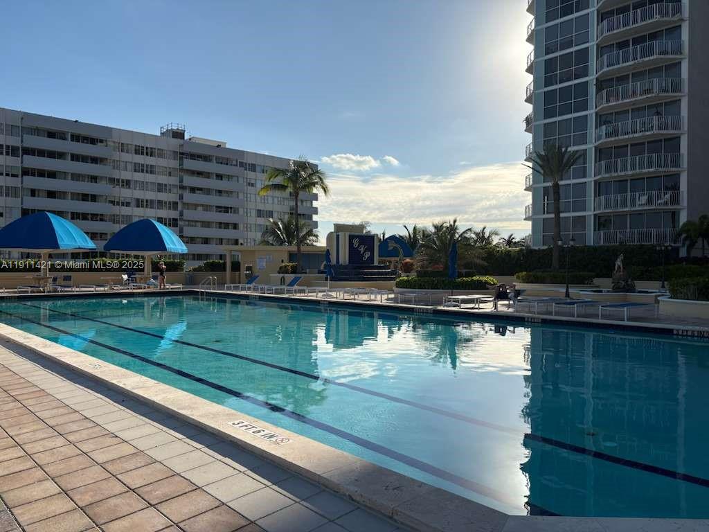 THE GRANDVIEW PALACE COND - Residential Lease