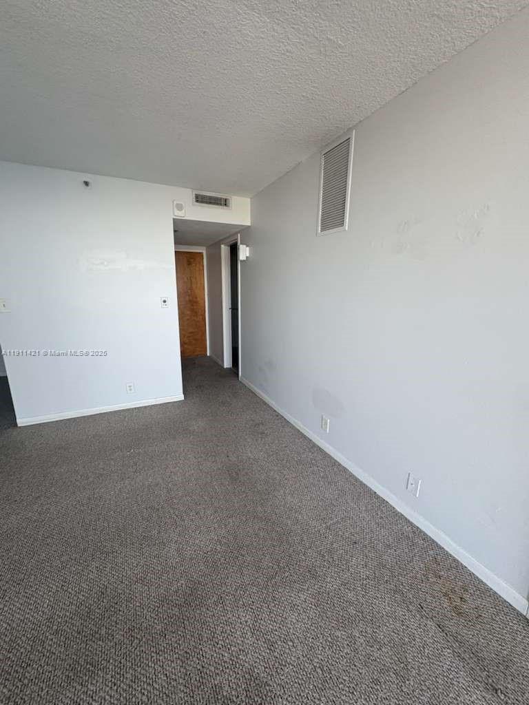 THE GRANDVIEW PALACE COND - Residential Lease