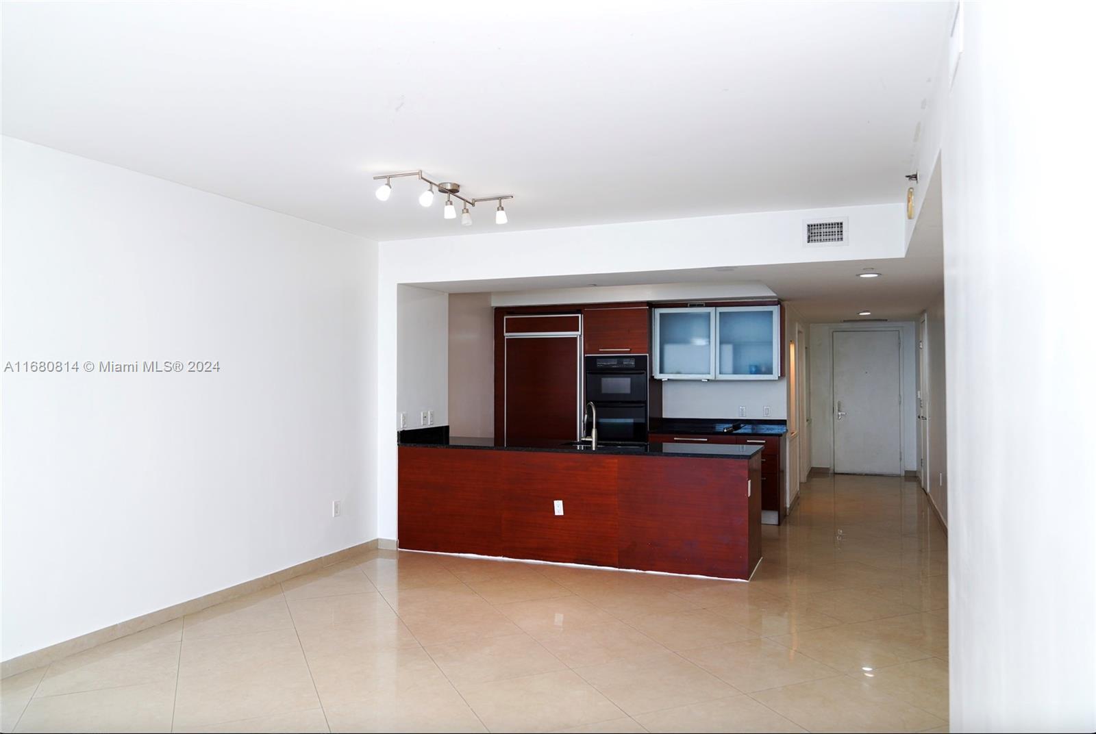 1830 S Ocean Dr 4711