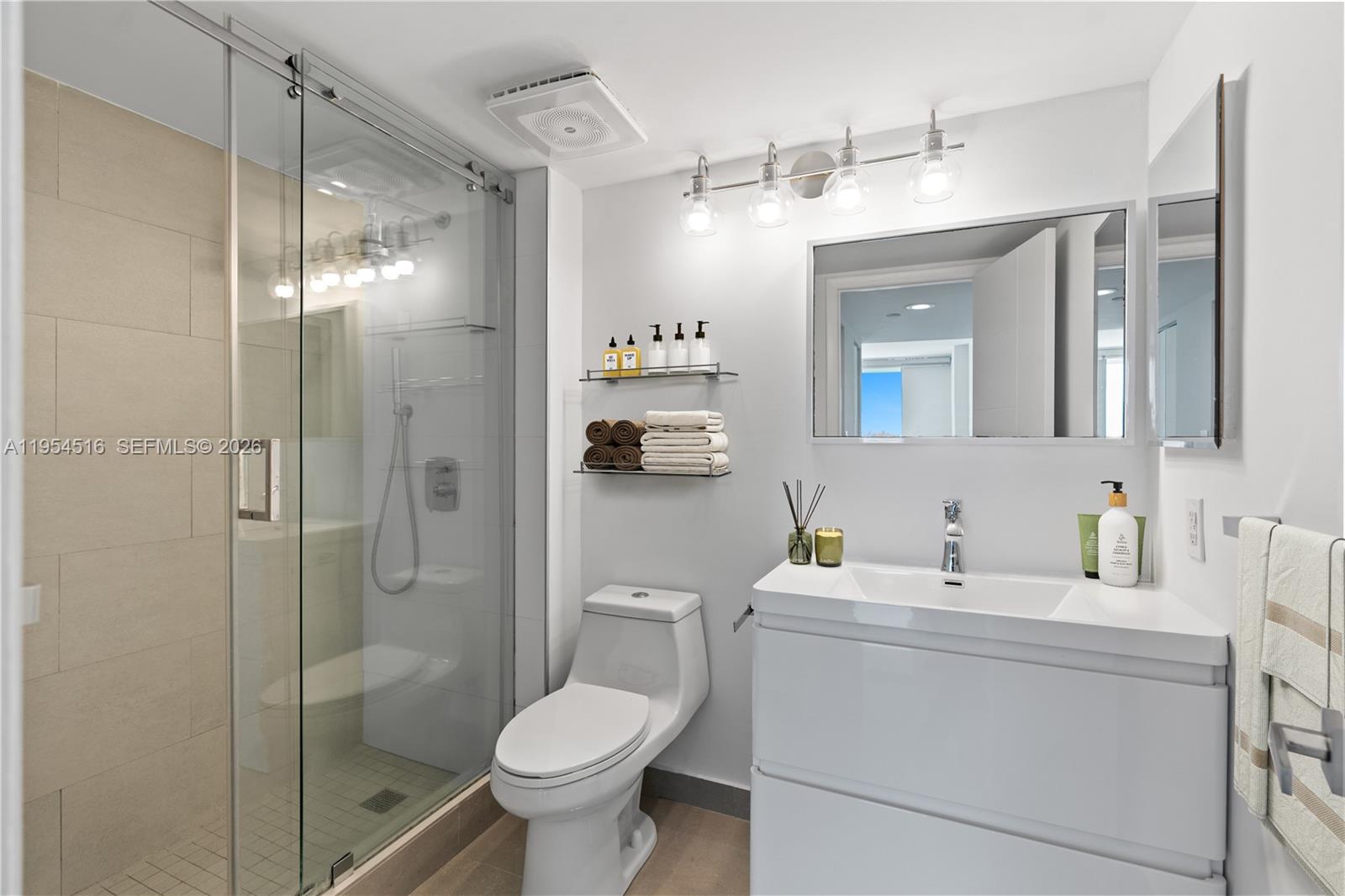 SOUTH POINTE TOWERS CONDO - Residential