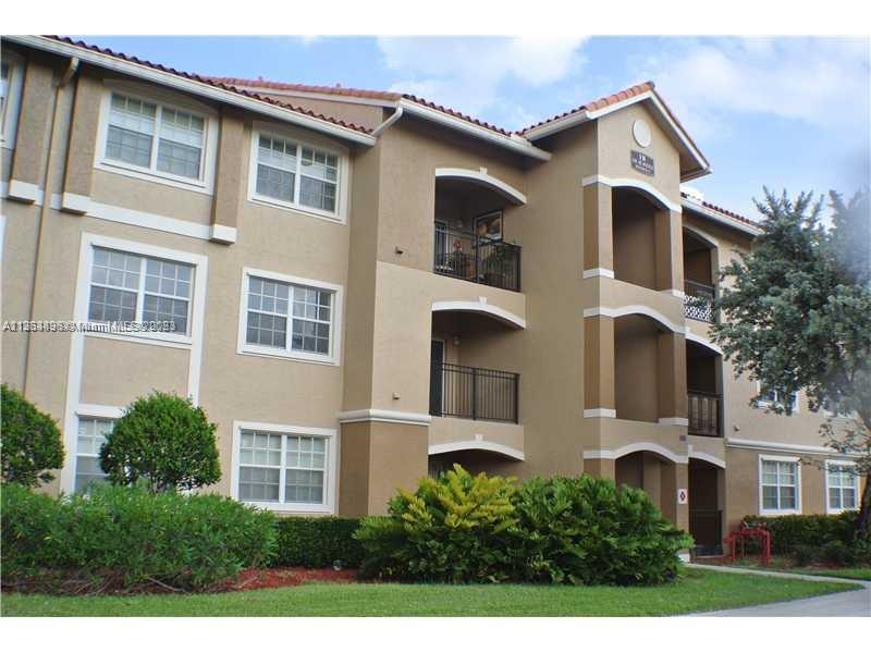 Beautiful remodeled apartment in the Great Marquesa community across from the Pembroke Lakes Mall, Excellent location, completely tiled with neutral colors, wood cabinets in kitchen and bathroom, granite counter tops, separate living/dining room, huge walking closet, washer and dryer in unit. Enjoy this resort like community that offers fitness center, theater, community pool, racquet ballcourt, close to restaurants, shopping, hospitals and great schools.