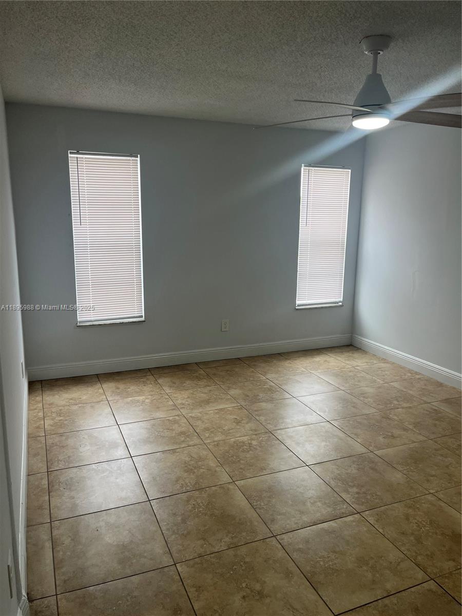 BROOKFIELD SQUARE CONDO - Residential Lease