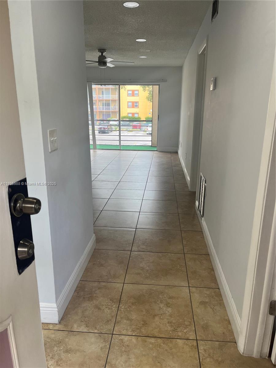 BROOKFIELD SQUARE CONDO - Residential Lease