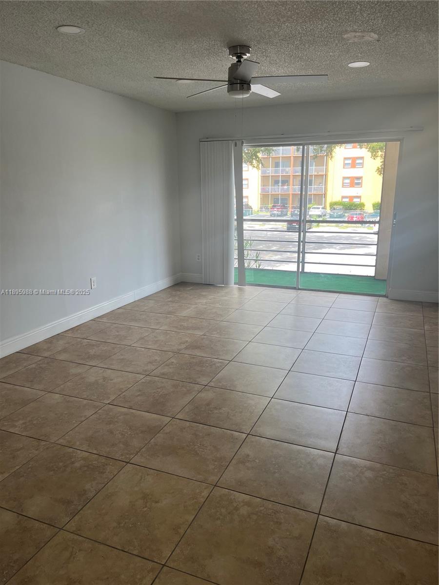 BROOKFIELD SQUARE CONDO - Residential Lease