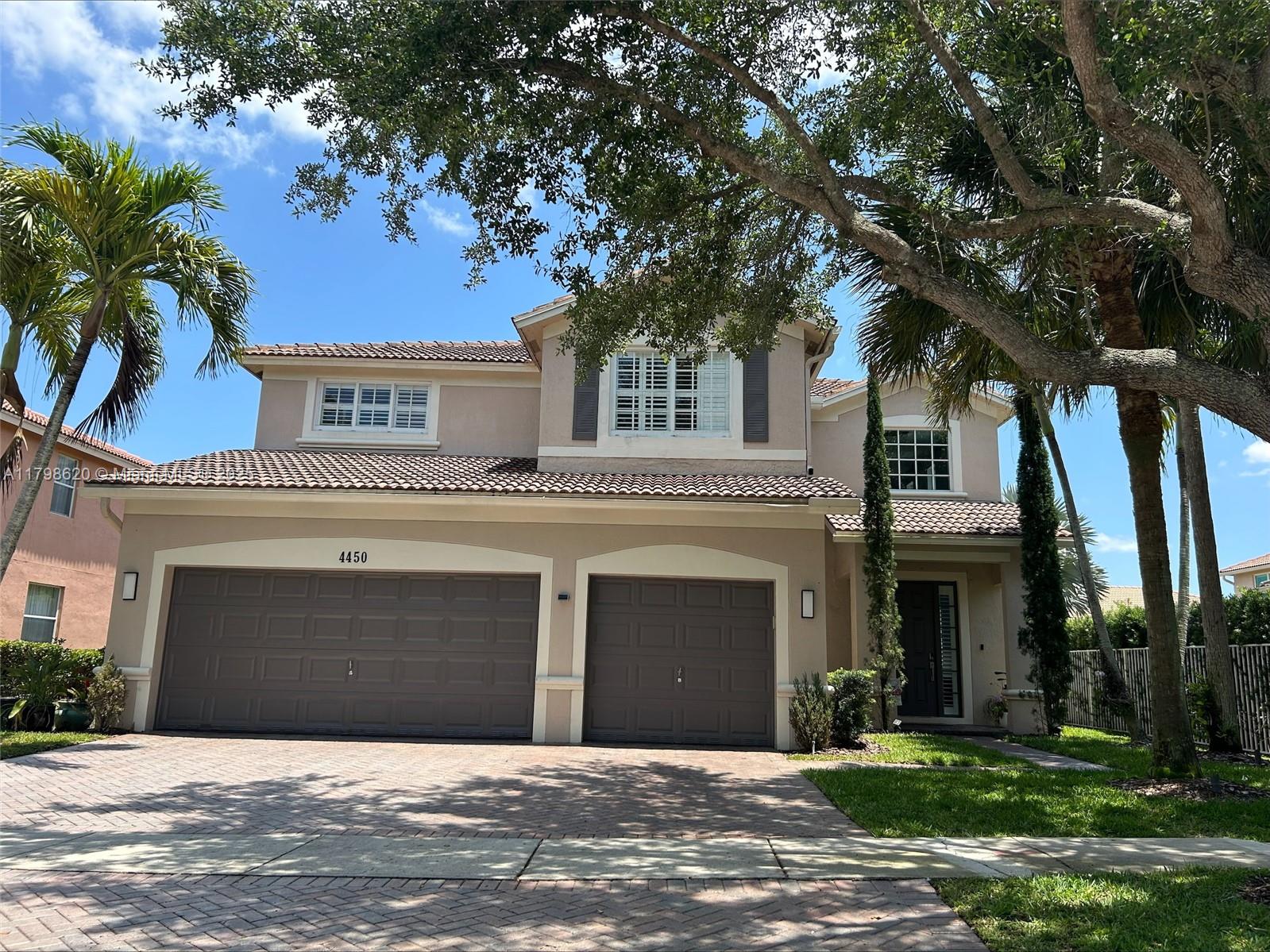 4450 Laurel Pl