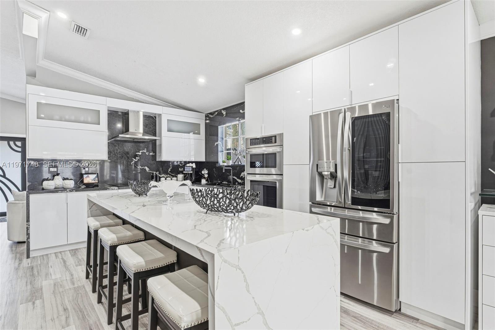 SUPERIOR TRACE - Residential