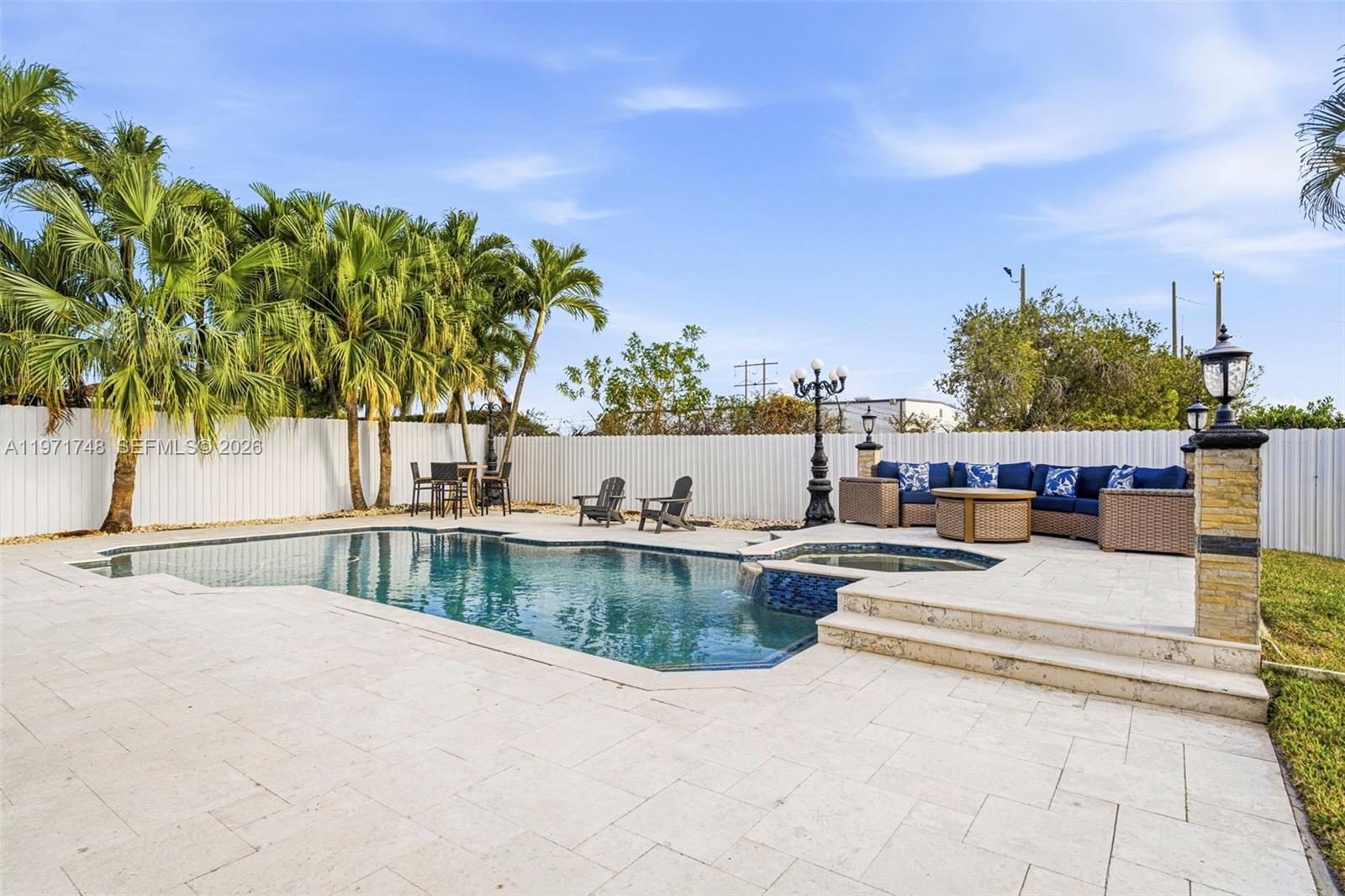 SUPERIOR TRACE - Residential