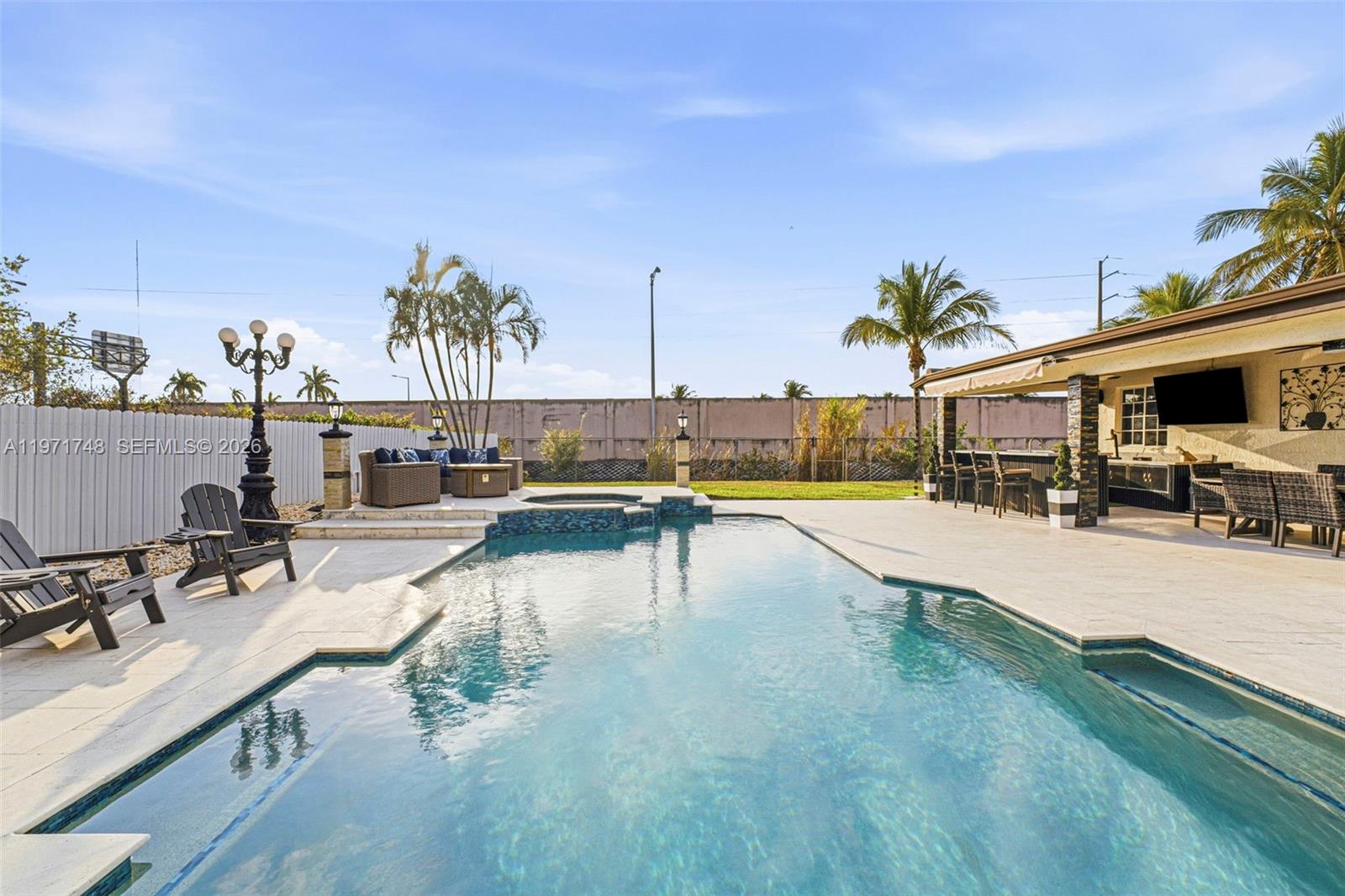 SUPERIOR TRACE - Residential