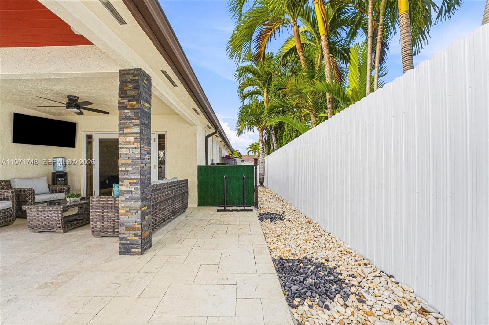 SUPERIOR TRACE - Residential