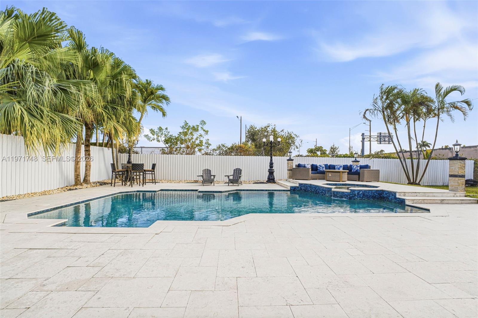 SUPERIOR TRACE - Residential