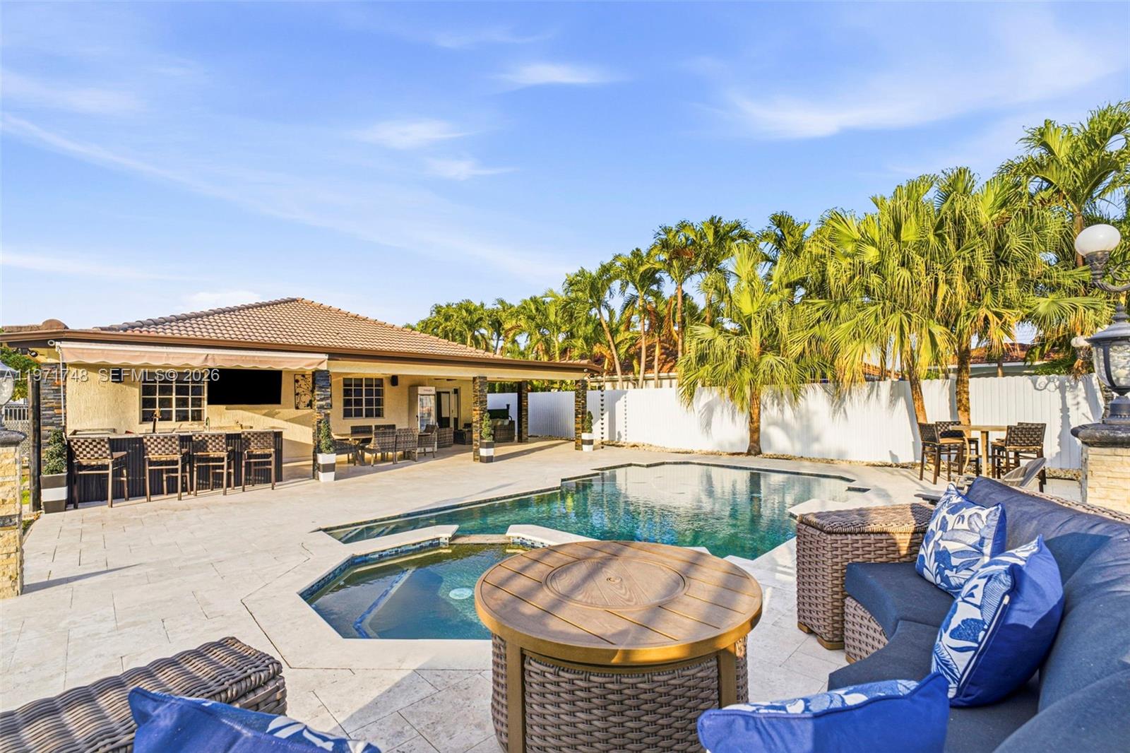 SUPERIOR TRACE - Residential