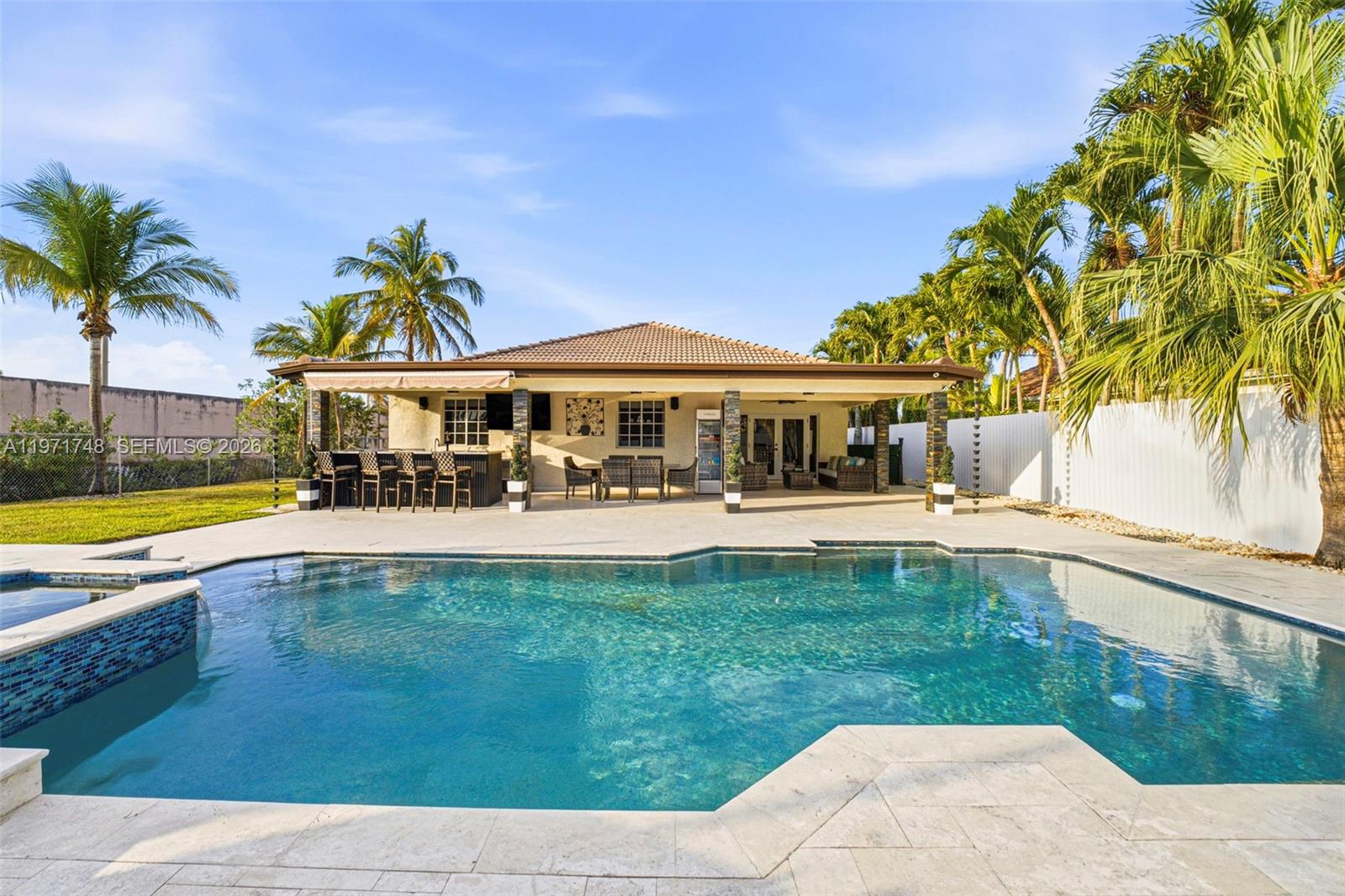 SUPERIOR TRACE - Residential