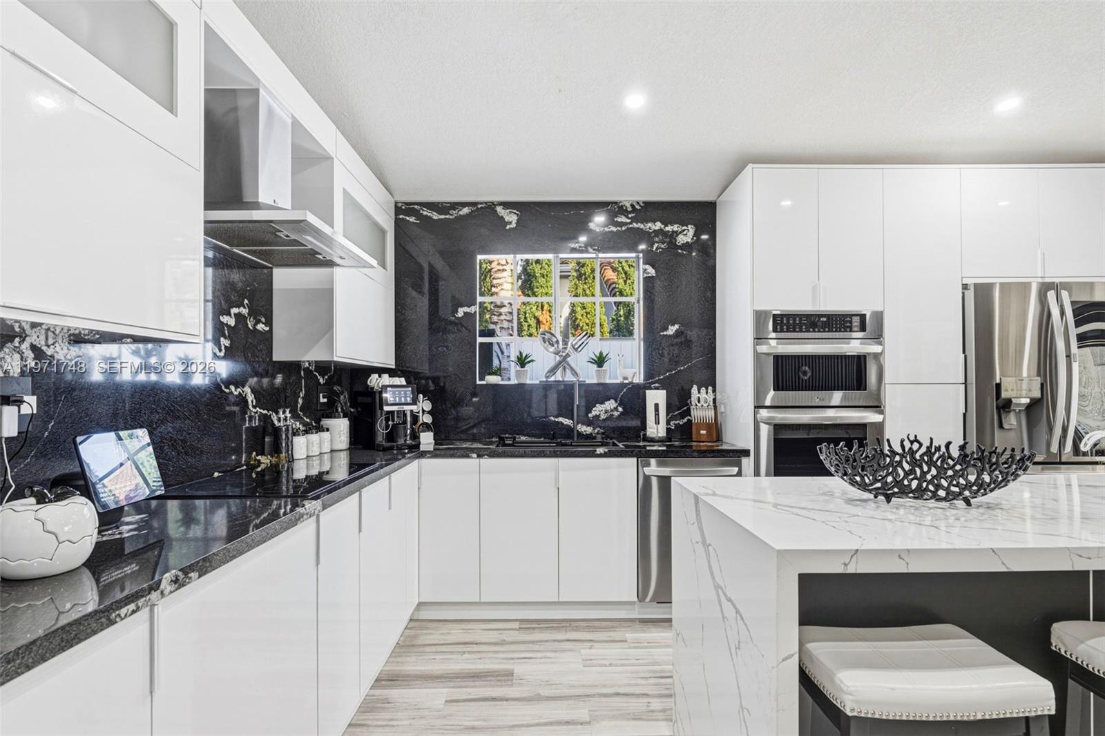 SUPERIOR TRACE - Residential