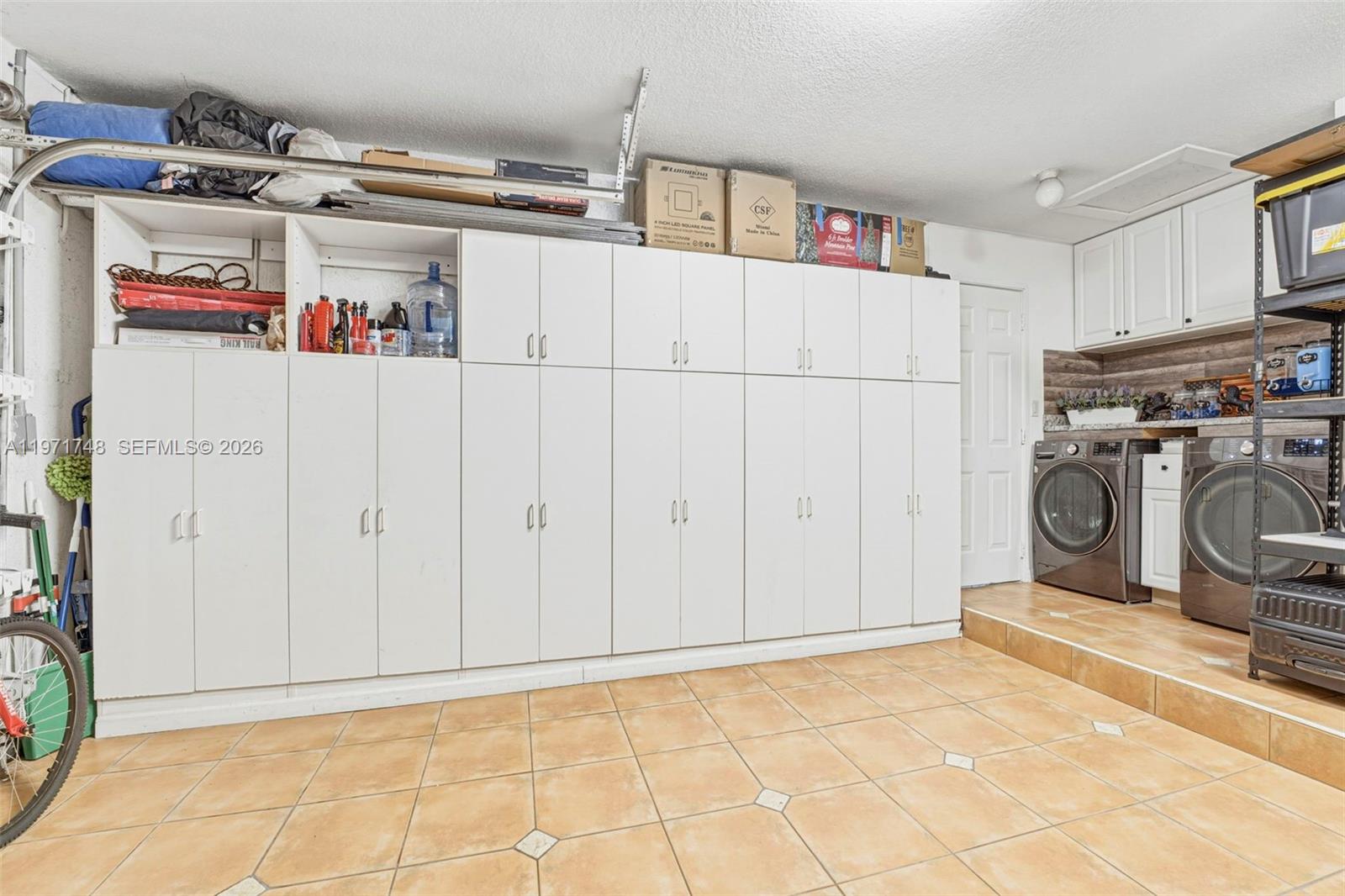 SUPERIOR TRACE - Residential