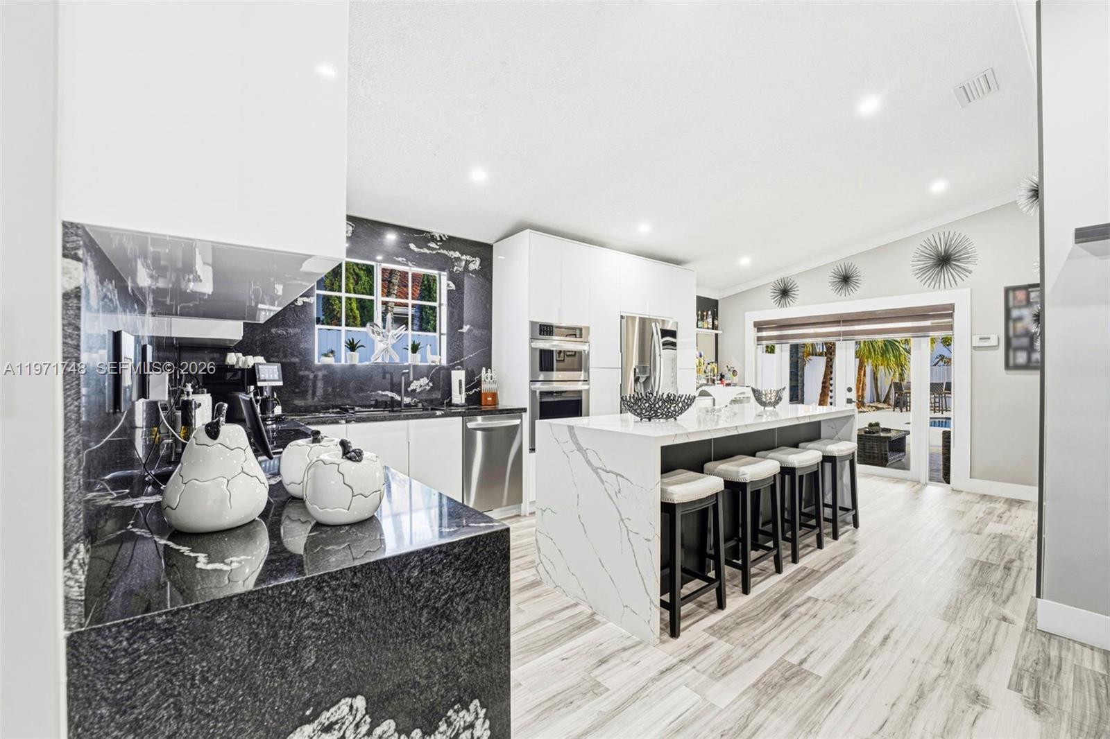 SUPERIOR TRACE - Residential