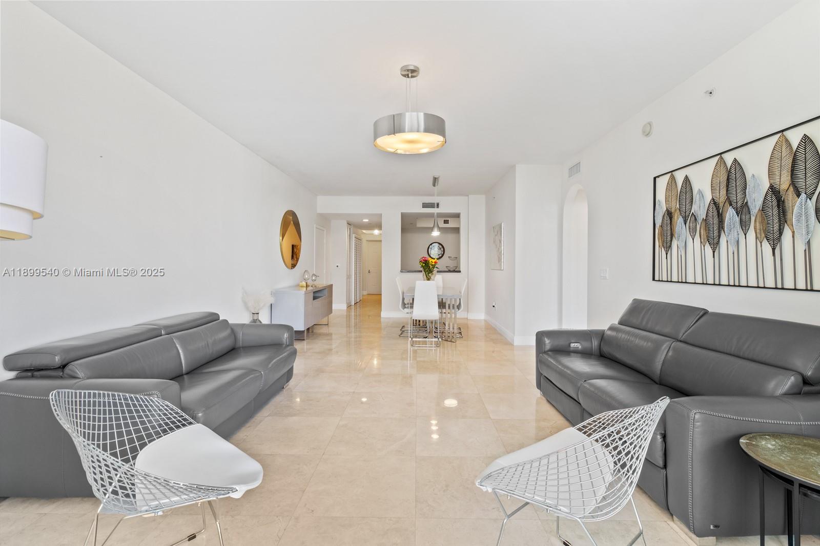 AVENTURA MARINA CONDO NUM - Residential