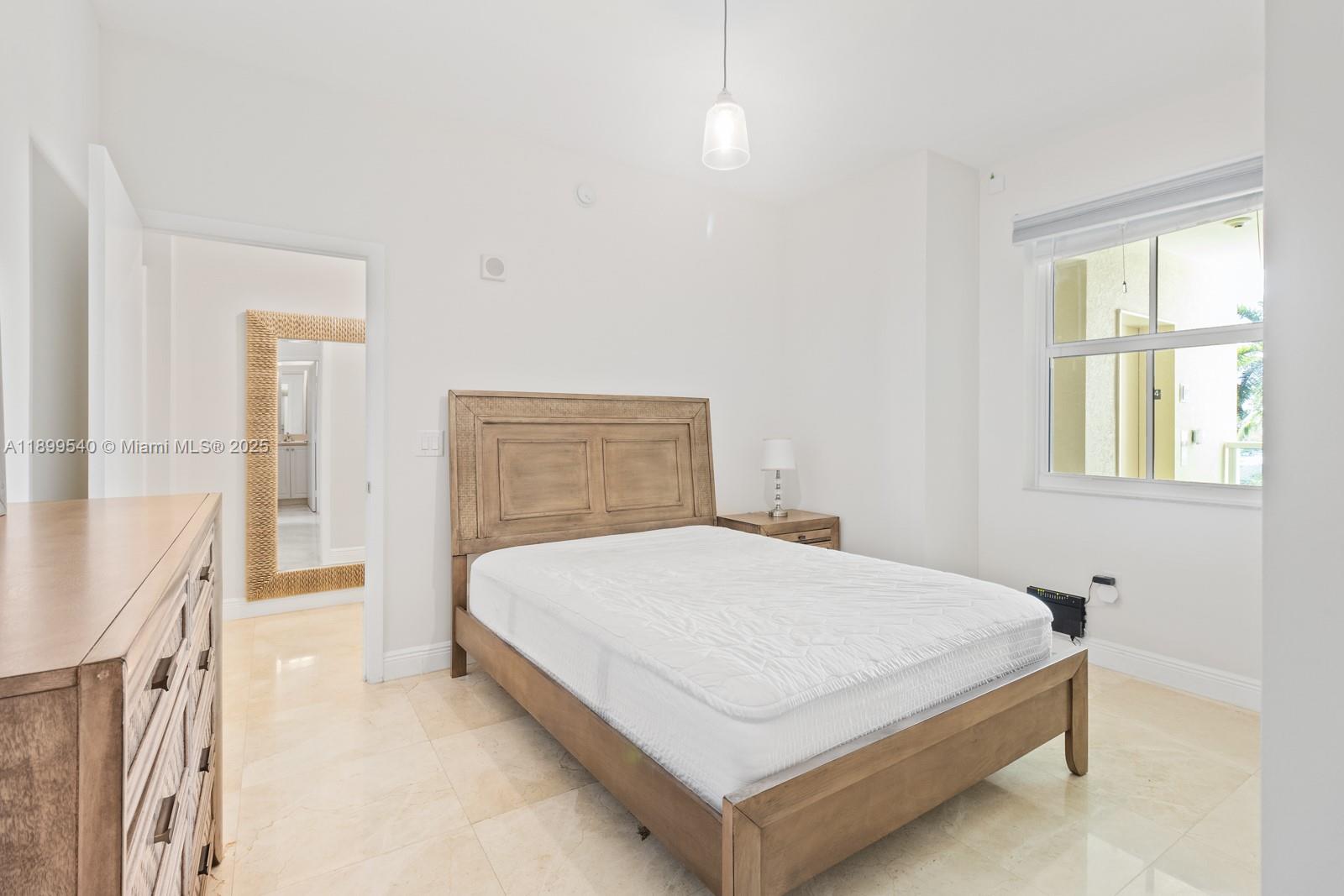 AVENTURA MARINA CONDO NUM - Residential