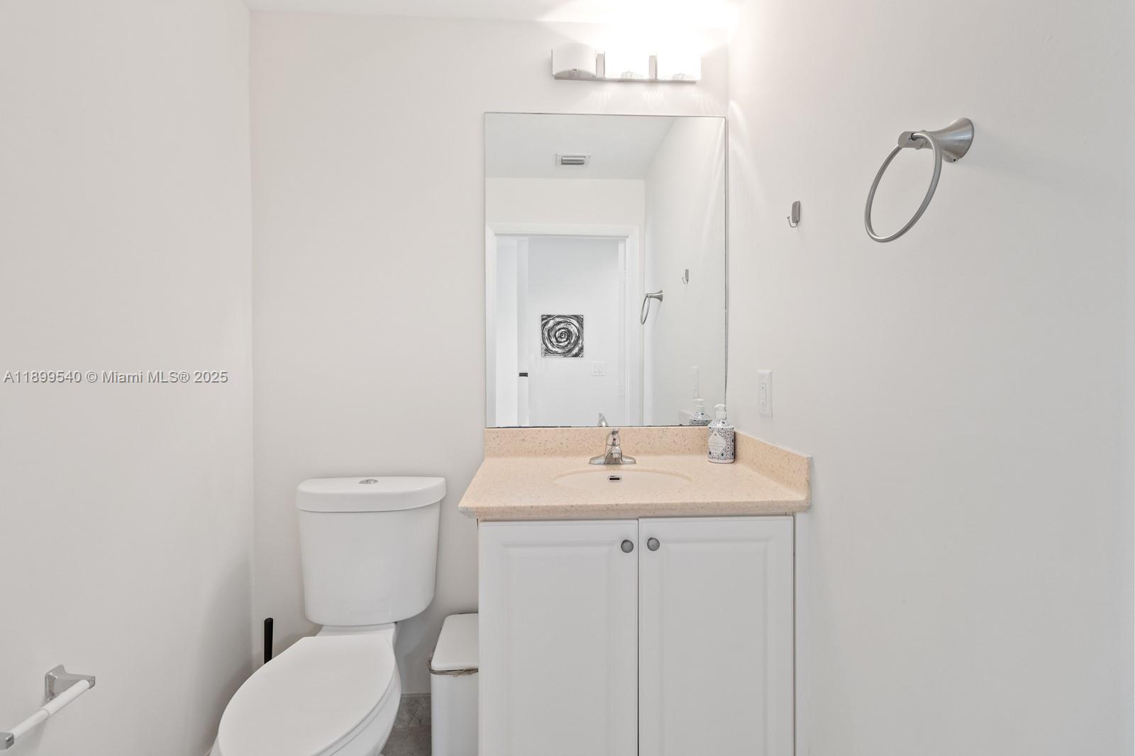 AVENTURA MARINA CONDO NUM - Residential