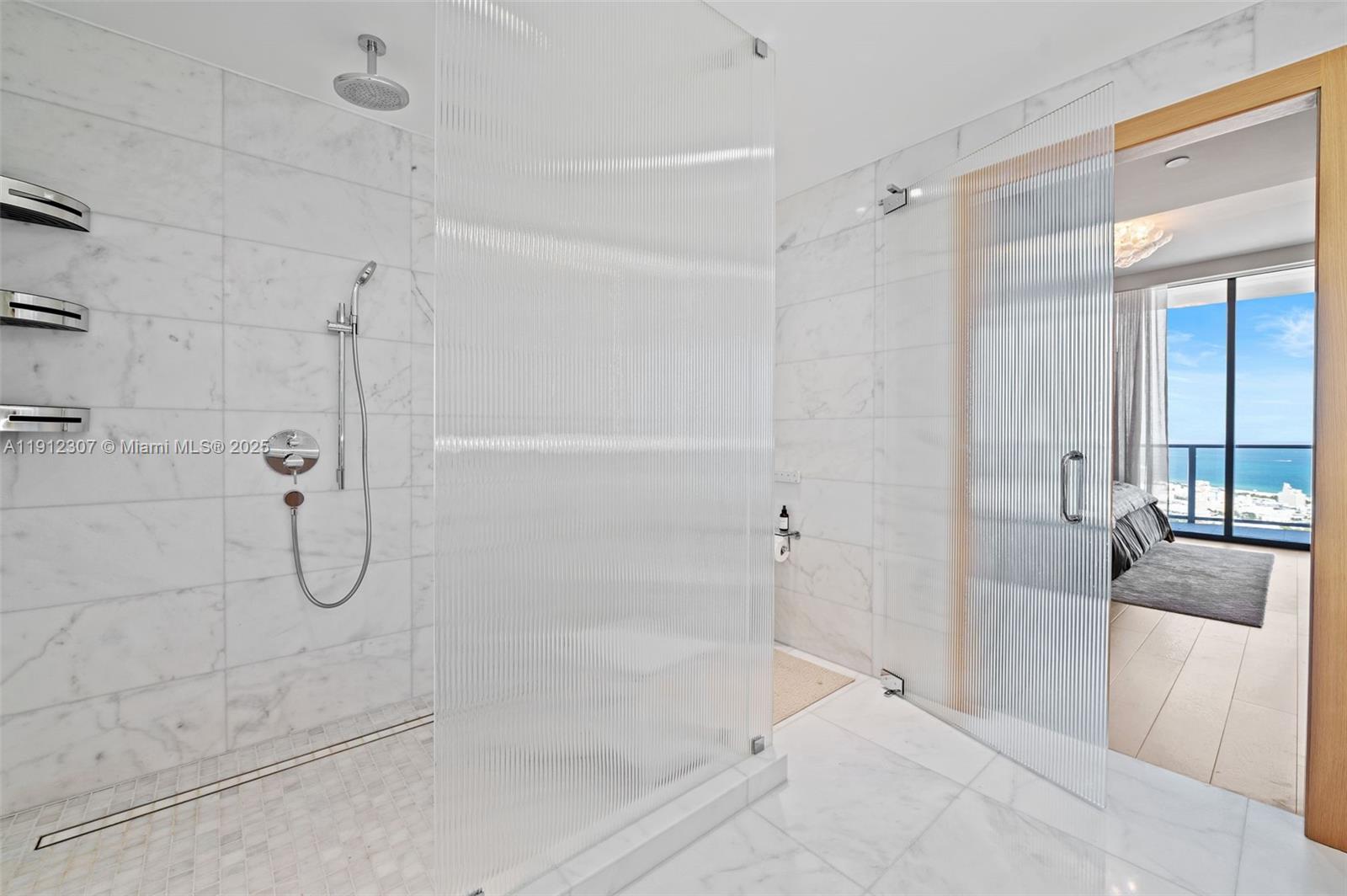 FIVE PARK - Residential Lease