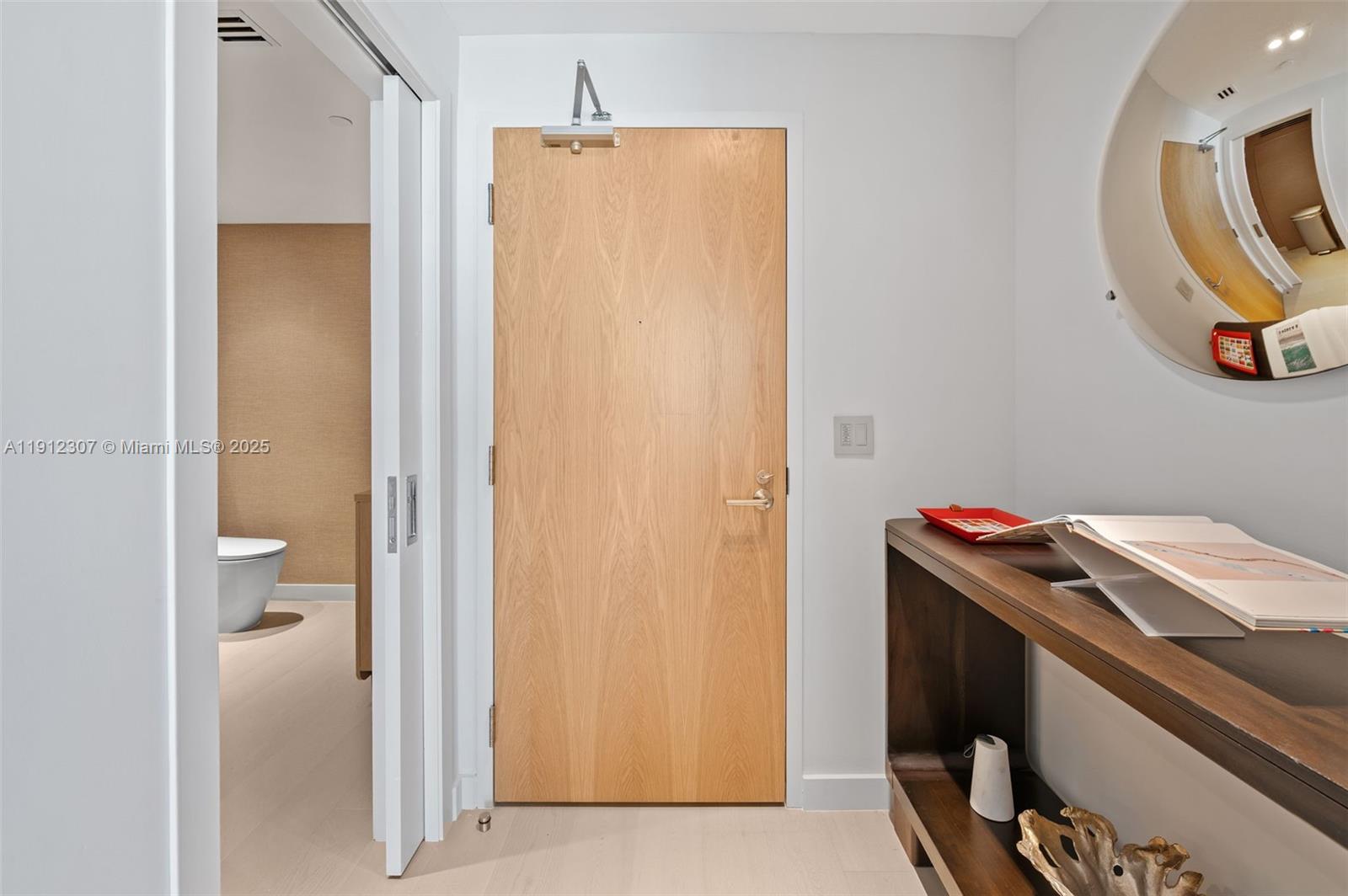 FIVE PARK - Residential Lease