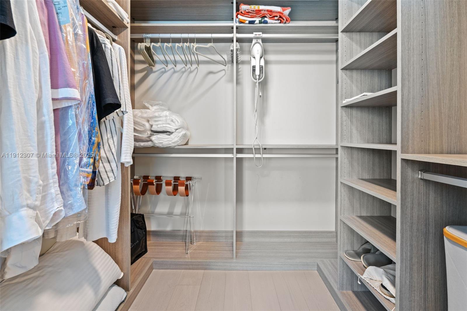 FIVE PARK - Residential Lease