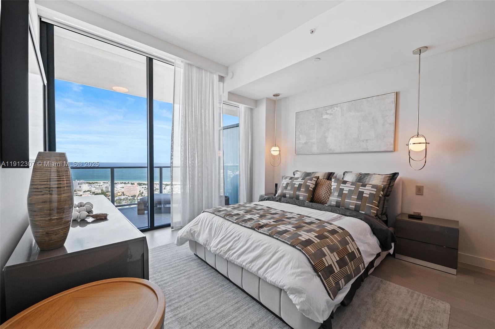 FIVE PARK - Residential Lease