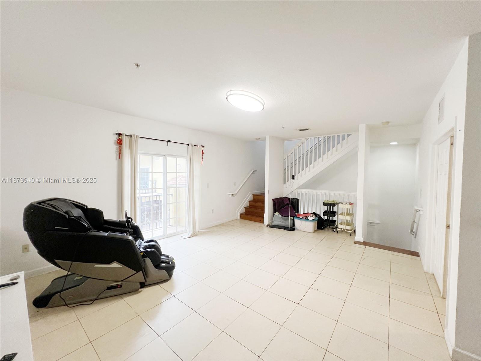 2540 SW 14th Ave 203