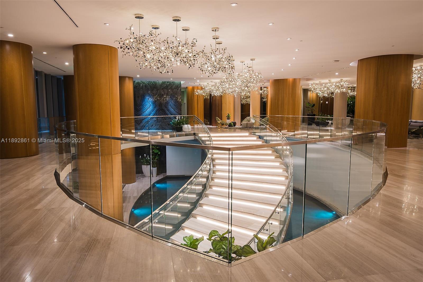 ARIA ON THE BAY - Residential