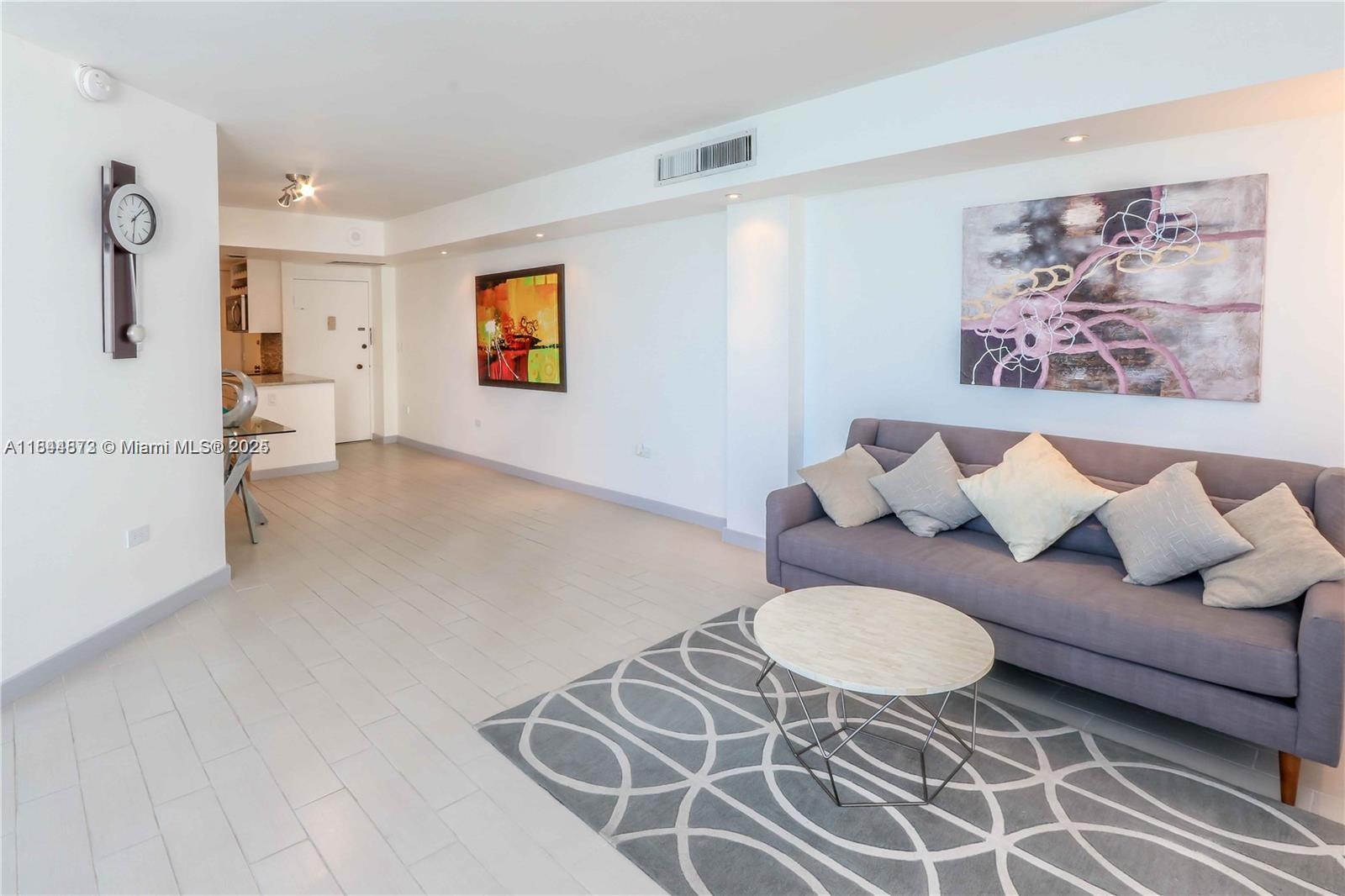 999 Brickell Bay Dr 1604