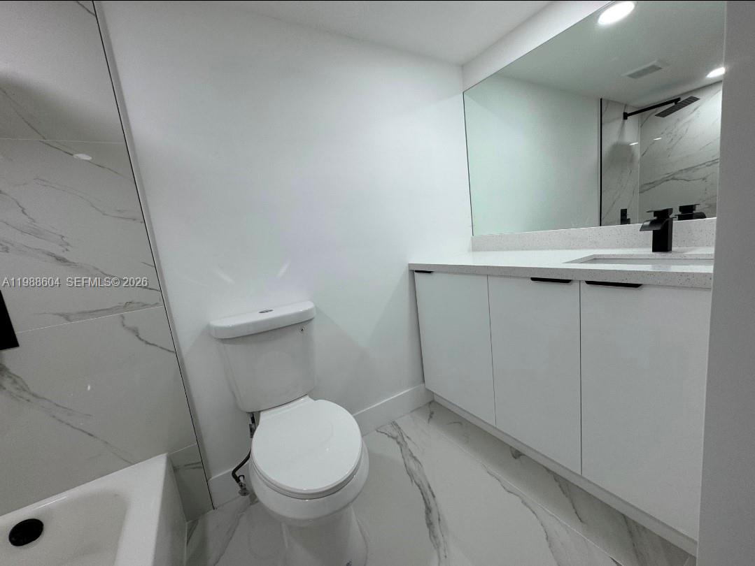 MANGO HILL #11 CONDO - Residential Lease