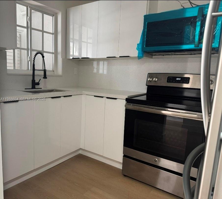 MANGO HILL #11 CONDO - Residential Lease