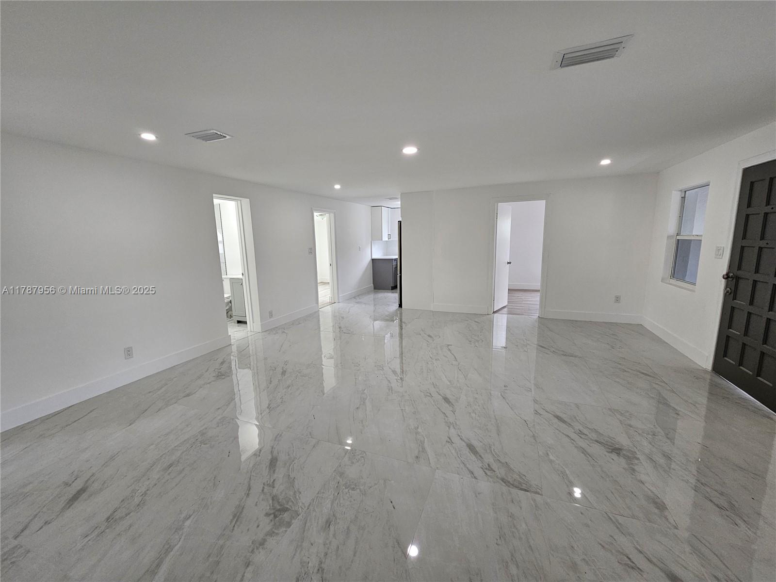 ALMENDARES - Residential