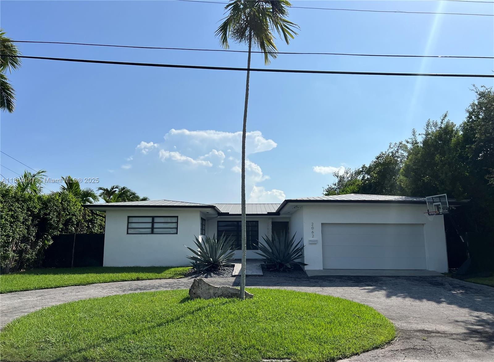 2062 NE 121st Rd