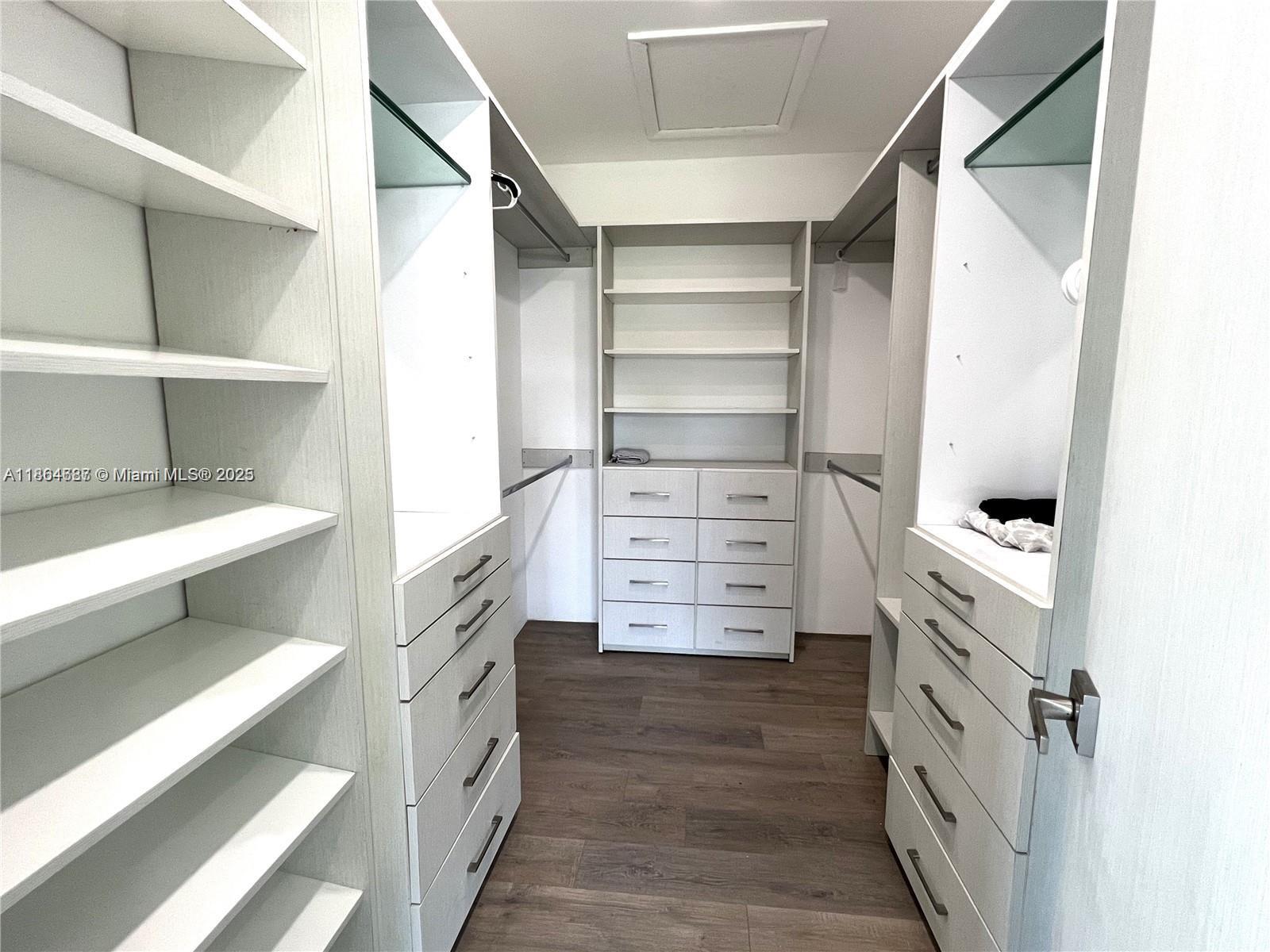 SAN SOUCI ESTATES - Residential Lease