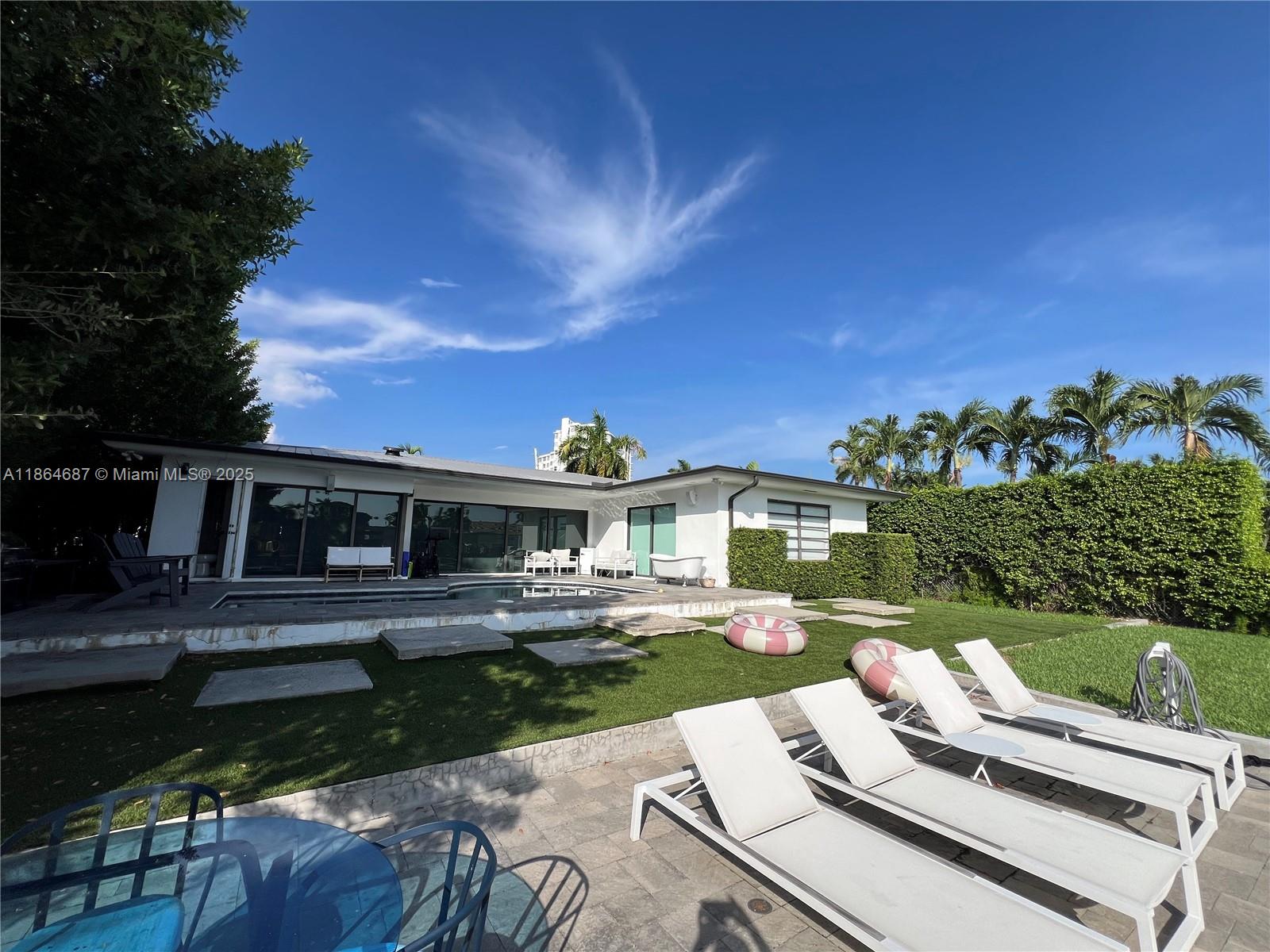 SAN SOUCI ESTATES - Residential Lease