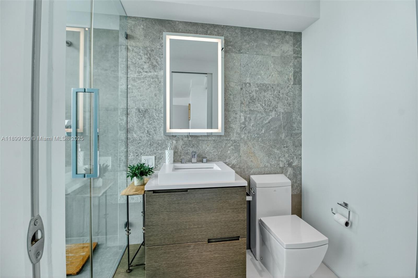 PORTOFINO TOWER CONDO - Residential