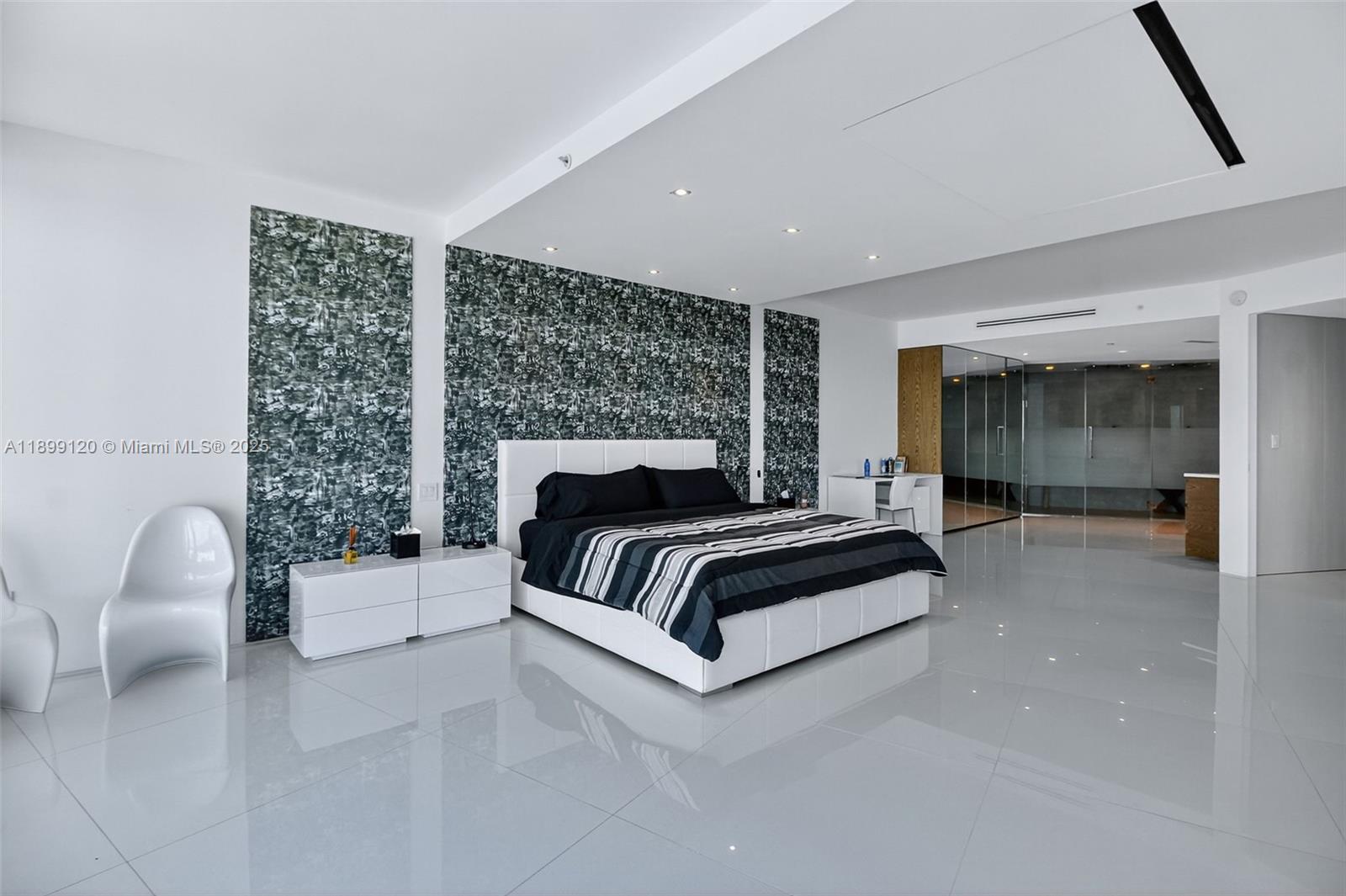 PORTOFINO TOWER CONDO - Residential